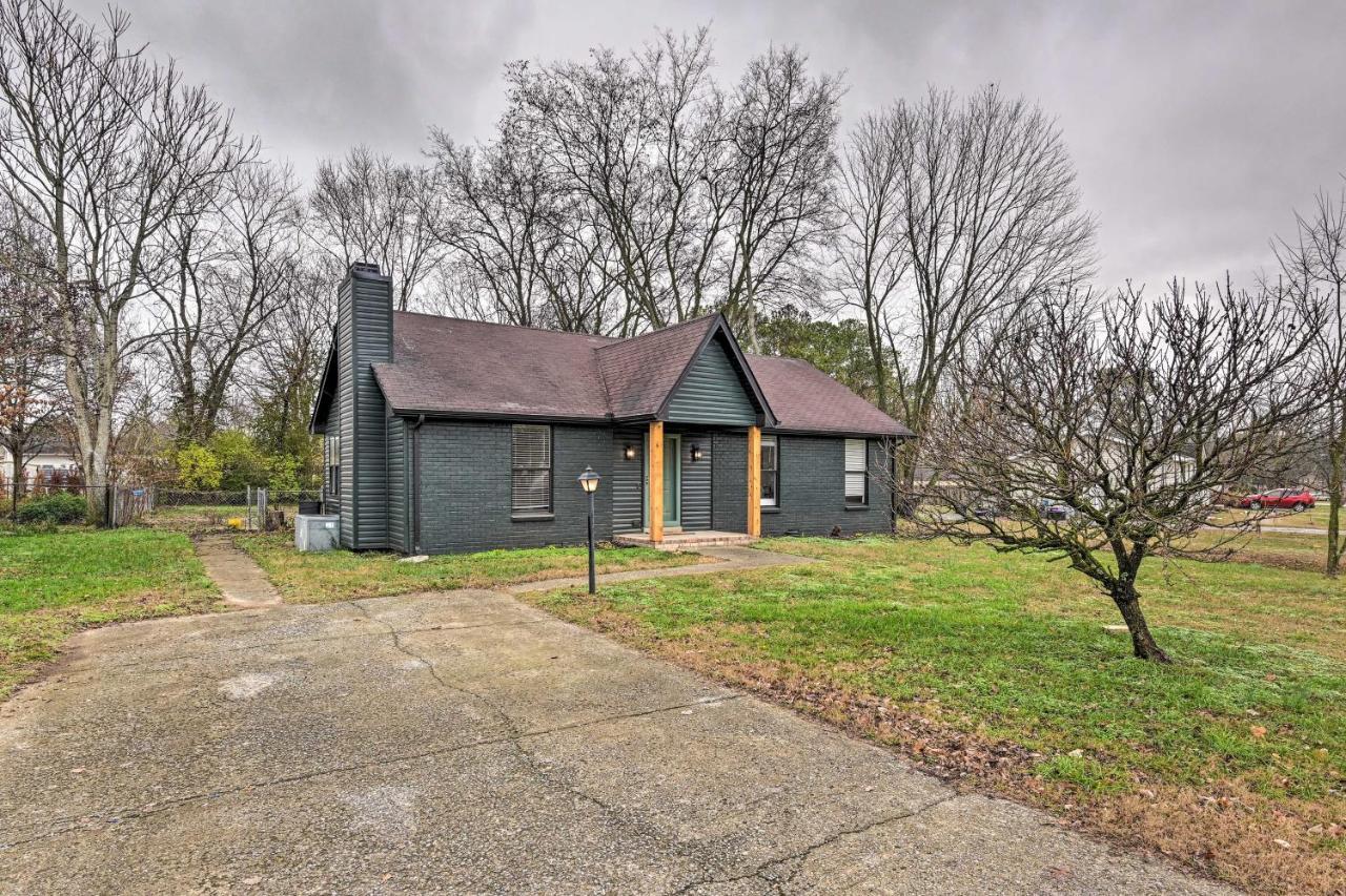 Hendersonville Home With Yard Near Old Hickory Lake Exterior photo